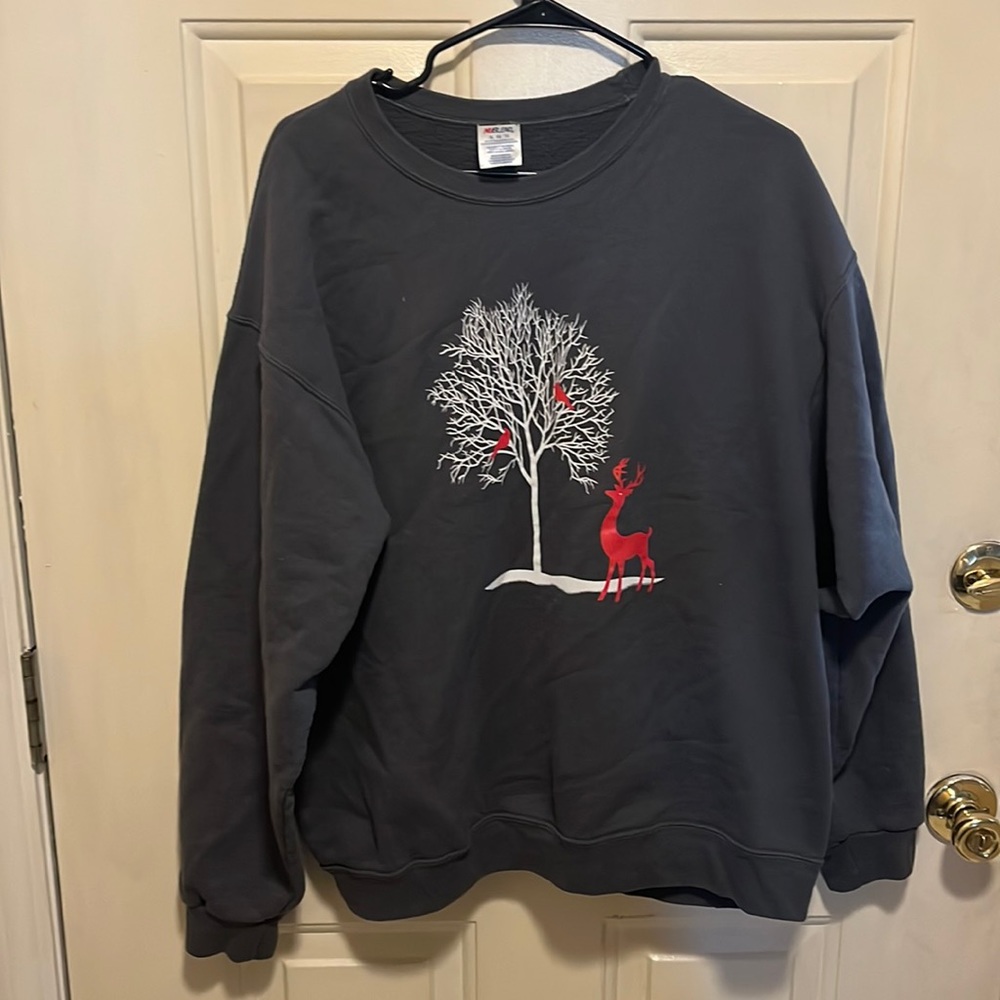 Sweatshirt